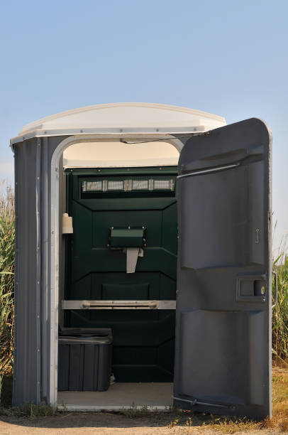 Best Porta potty delivery and setup  in Florida, NY